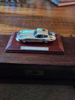 Zilveren Jaguar E-Type Coupe - Nieuwstaat, Hobby en Vrije tijd, Modelauto's | 1:18, Ophalen of Verzenden, Nieuw, Auto, Overige merken