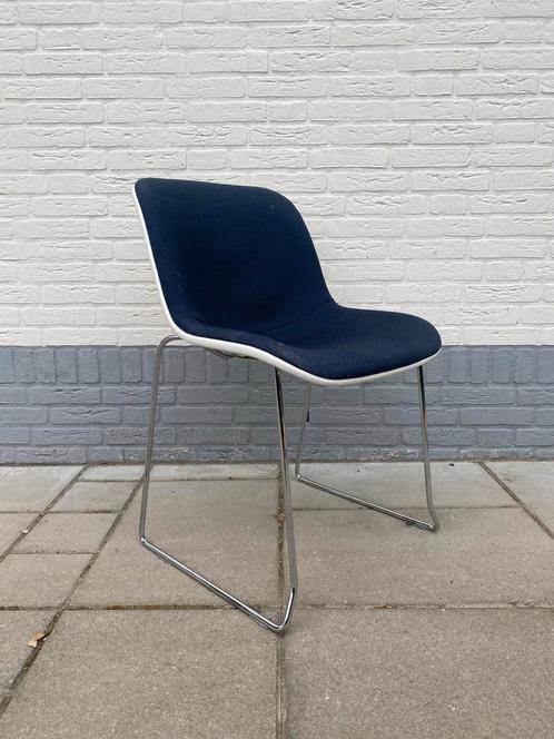 6x Artifort “Spirit”, Huis en Inrichting, Stoelen, Gebruikt, Vijf, Zes of meer stoelen, Stof, Blauw, Ophalen