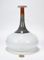 Glazen vaas Bertil Vallien, Kosta Boda, ca. 1990, Zweden, Antiek en Kunst, Antiek | Glas en Kristal, Ophalen of Verzenden