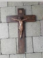 Jezus op houten kruis, Ophalen of Verzenden