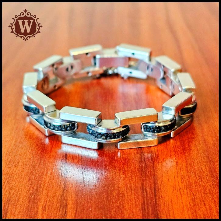 UNIEKE BATUL STINGRAY maat E    Buddha to Buddha armband, Sieraden, Tassen en Uiterlijk, Armbanden, Zo goed als nieuw, Zilver