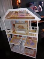 een nog leuk en groot poppenhuis van het merk *KidKraft*, Kinderen en Baby's, Speelgoed | Poppenhuizen, Poppenhuis, Gebruikt, Ophalen