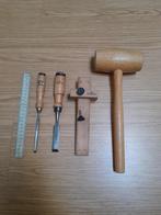 NOITGEDAGT  2x beitels 1x kruishout 1x houten hamer, Doe-het-zelf en Verbouw, Gereedschap | Handgereedschap, Ophalen, Gebruikt