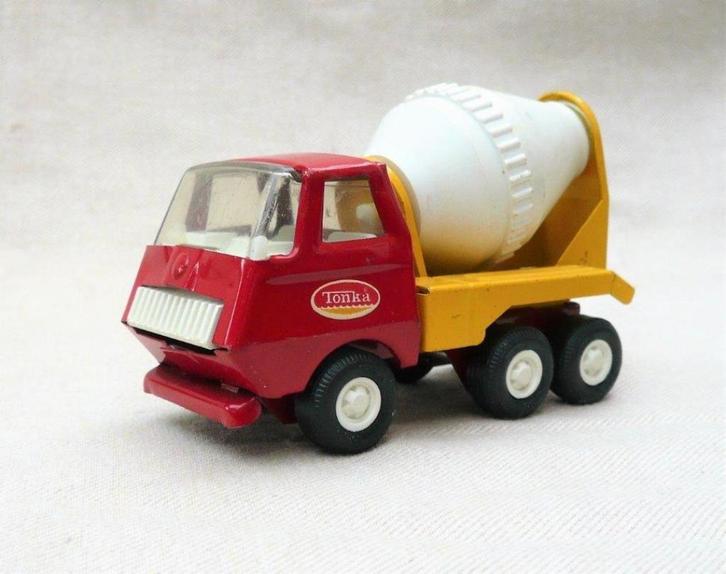 Tonka Cement mixer truck, schaal 1/50. staalplaat. 12,5 cm., Antiek en Kunst, Antiek | Speelgoed, Ophalen of Verzenden