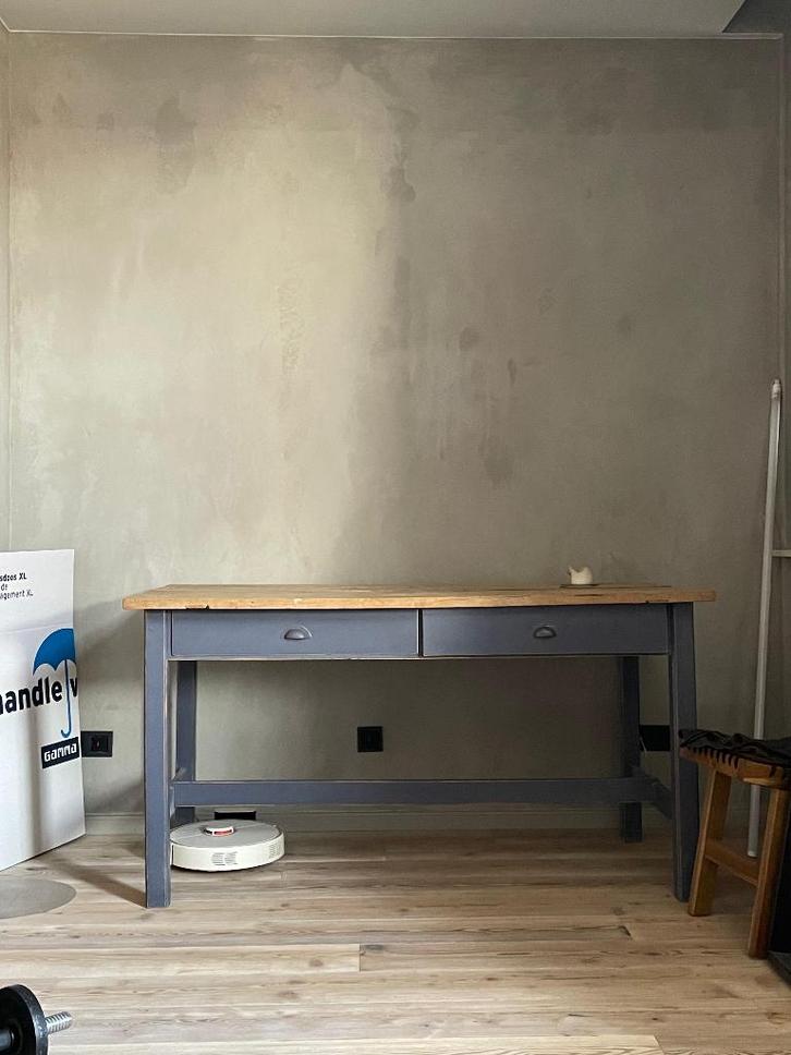 Antieke houten tafel – karaktervol & uniek, Huis en Inrichting, Tafels | Eettafels, 50 tot 100 cm, 200 cm of meer, Vier personen