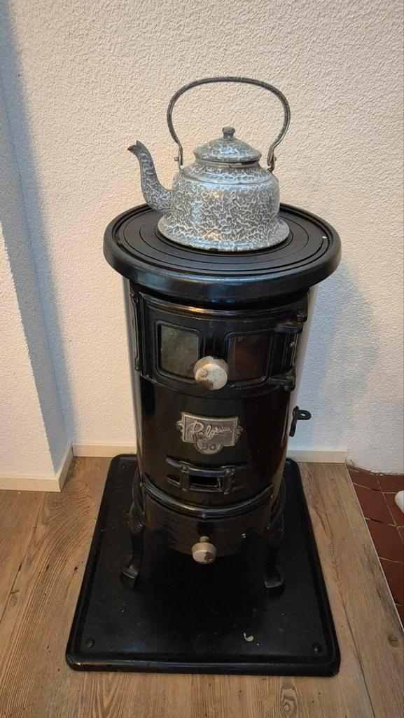 Vintage Pelgrim Potkachel met Theepot, Huis en Inrichting, Kachels, Gebruikt, Vrijstaand, Potkachel, Hout, Ophalen