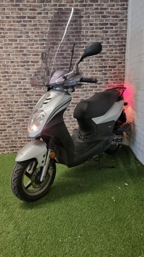 Zeer nette Sym Orbit 2 snorscooter 2014! Windscherm, Fietsen en Brommers, Scooters | SYM, Gebruikt, Overige modellen, Ophalen of Verzenden