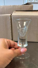 Scrobbeler borrelglas op voet, Verzamelen, Glas en Borrelglaasjes, Ophalen, Zo goed als nieuw, Borrel- of Shotglas