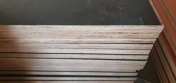 Hardhout betonplex 27 mm beschikbaar voor biedingen