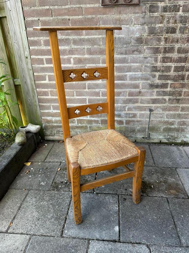 Uniek antiek eiken bidstoeltje (handgemaakt erfstuk), Antiek en Kunst, Antiek | Meubels | Stoelen en Banken, Ophalen