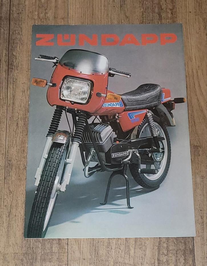 Zundapp reklamefolder NL 1982 model 448,529,530 en 521 "HAI", Fietsen en Brommers, Handleidingen en Instructieboekjes, Zo goed als nieuw