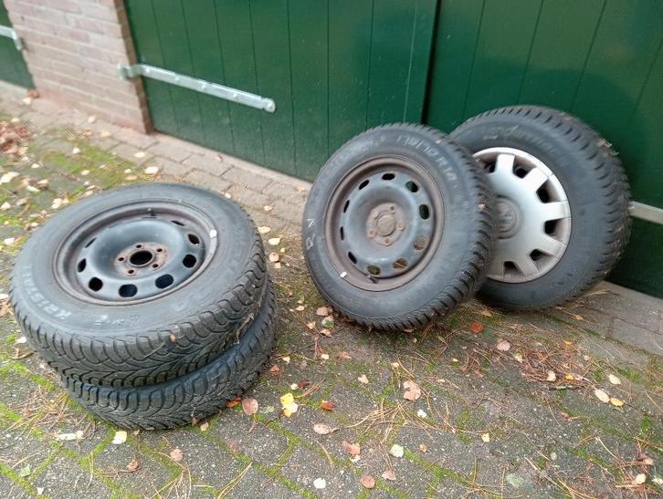 4x winterbanden 175/70R14 met stalen velgen steekmaat 5x100, Auto diversen, Auto-accessoires, Gebruikt, Ophalen