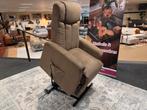 Relaxfauteuil met sta ophulp Bruin Direct / leverbaar €549,-, Minder dan 75 cm, Nieuw, Ophalen of Verzenden, 50 tot 75 cm