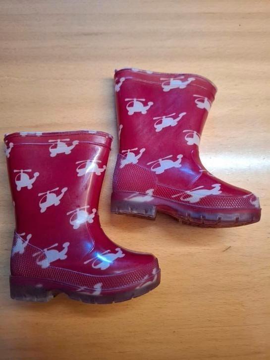 Rode regenlaarsjes maat 21, Kinderen en Baby's, Kinderkleding | Schoenen en Sokken, Zo goed als nieuw, Laarzen, Ophalen of Verzenden