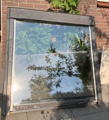Velux dakraam GGL 606 bieden mag! beschikbaar voor biedingen