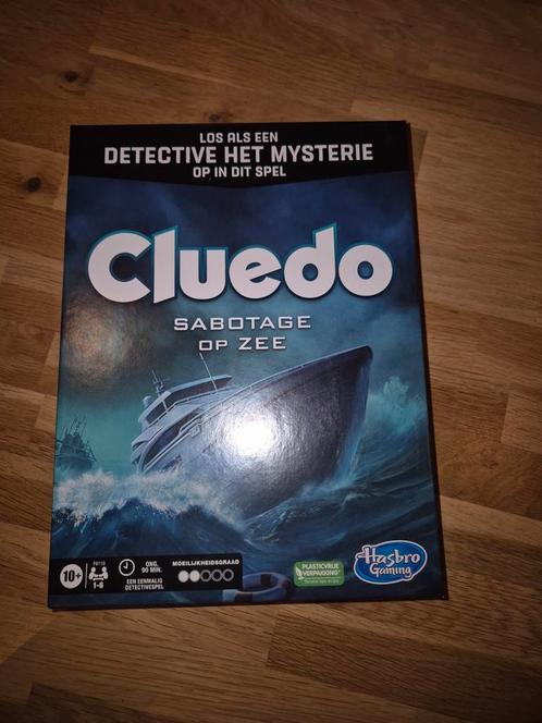 Cluedo Escape Sabotage op Zee, Boeken, Informatica en Computer, Zo goed als nieuw, Ophalen of Verzenden