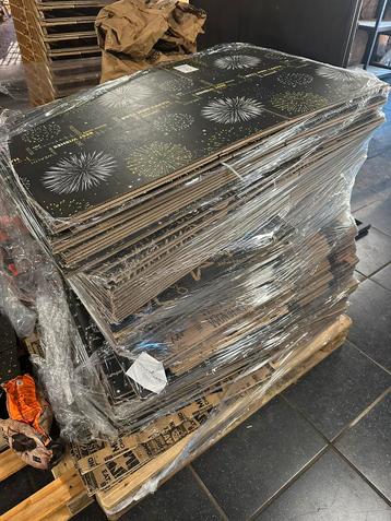 Kerstpakket dozen ca 1000 stuks div maten  beschikbaar voor biedingen