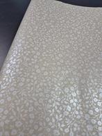 7.5 mtr PIP behang beige bloemetje voor 25,00, Verzenden, Nieuw, Materiaal