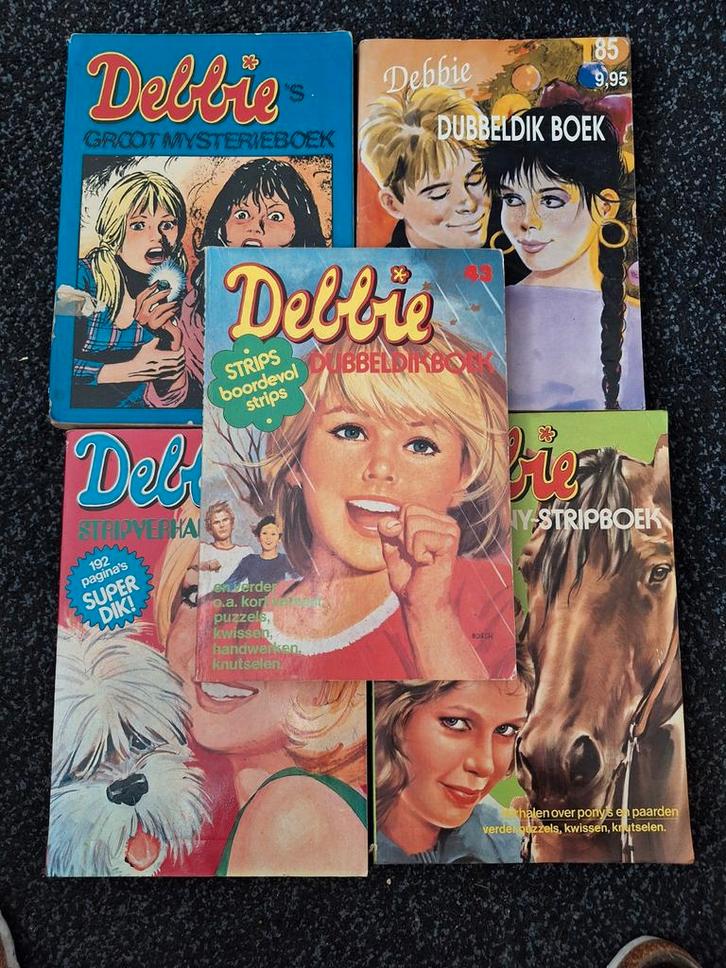 Oude Meidenstrips Bundel - Debbie, Tina, Peggy, Boeken, Tijdschriften en Kranten, Gelezen, Overige typen, Ophalen of Verzenden