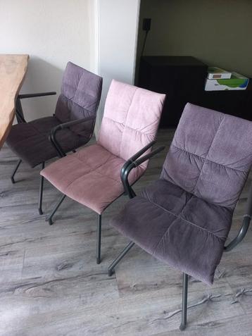 6x mooie XOOON eettafelstoelen met armleuning  beschikbaar voor biedingen