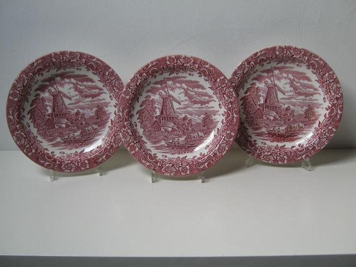 Royal Tudor Ware dinerborden 3 stuks roze, Antiek en Kunst, Antiek | Servies los, Ophalen of Verzenden