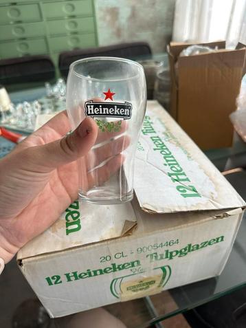 12 Heineken Tulpglazen beschikbaar voor biedingen