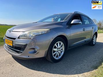 Renault Mégane Estate 1.4 TCe Privilége | nwe APK| Rijdt n beschikbaar voor biedingen