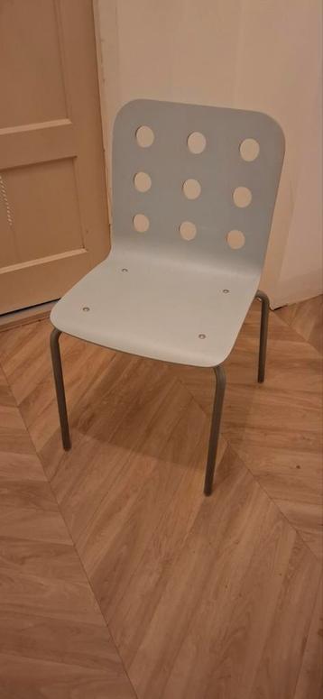 Blauwe IKEA stoel - stevig & stapelbaar