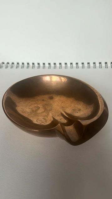 bronzen pijpstandaard/asbak beschikbaar voor biedingen