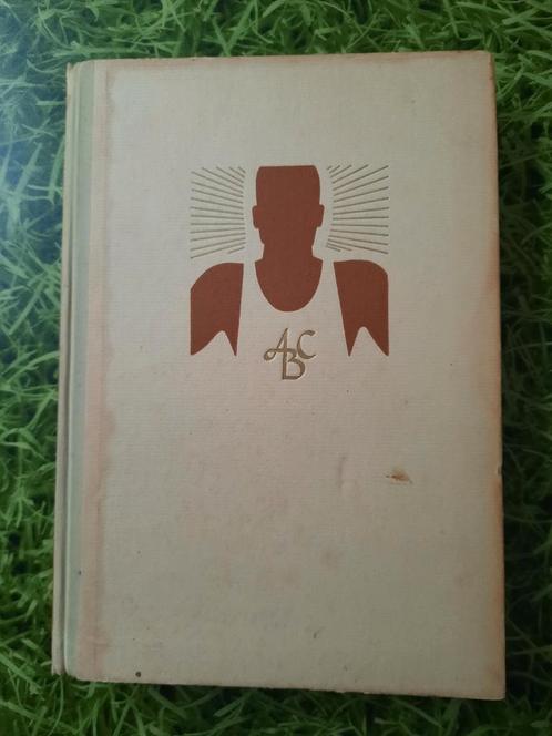 Mysterieuze krachten in de Sport, wielrennen, voetbal, Uschi, Boeken, Sportboeken, Zo goed als nieuw, Balsport, Ophalen of Verzenden