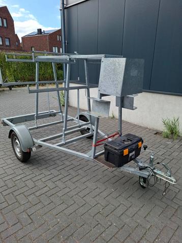 Steigeraanhanger ,in zeer goede staat  beschikbaar voor biedingen