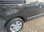 Dacia Dokker 1.5 dCi 75 Ambiance - Airco -, Auto's, Bestelauto's, Stof, Gebruikt, 4 cilinders, Zwart