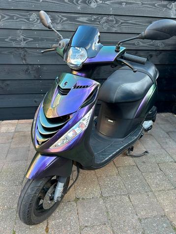 Te koop piaggio zip 4 takt beschikbaar voor biedingen