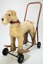 732. Tri-ang hond op wielen, midden 20e eeuw, Engeland, Antiek en Kunst, Ophalen of Verzenden