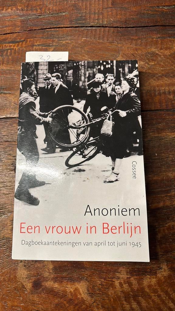 Anoniem - Een vrouw in Berlijn, Boeken, Ophalen of Verzenden, Zo goed als nieuw, Anoniem