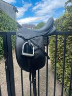 Silhouette monoblad dressuurzadel, Dieren en Toebehoren, Paarden en Pony's | Zadels, Ophalen, Dressuur