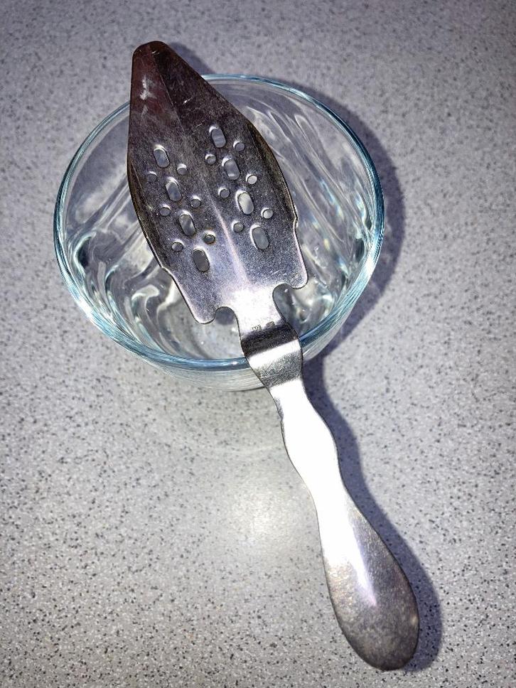 Absintlepel gemerkt Absint, Antiek en Kunst, Curiosa en Brocante, Verzenden