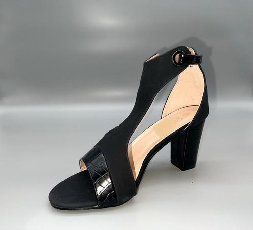 Luxe Sandalen | Nieuw – Diverse Maten – €25, Kleding | Dames, Schoenen, Nieuw, Sandalen of Muiltjes, Zwart, Ophalen of Verzenden