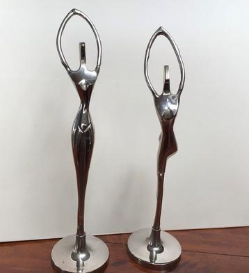 2 verzilverde danseressen van Bodul Khalique 1978-2013 beschikbaar voor biedingen