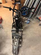 runner frame ZONDER BLOK (koopverklaring) en swingarm, Ophalen of Verzenden