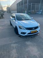 Kia (Pro) Cee d 1.4 Cvvt 2012 Wit, Voorwielaandrijving, 4 cilinders, 1396 cc, Wit