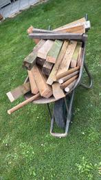 Gratis Kachelhout in Kruiwagen, Tuin en Terras, Ophalen, Overige houtsoorten