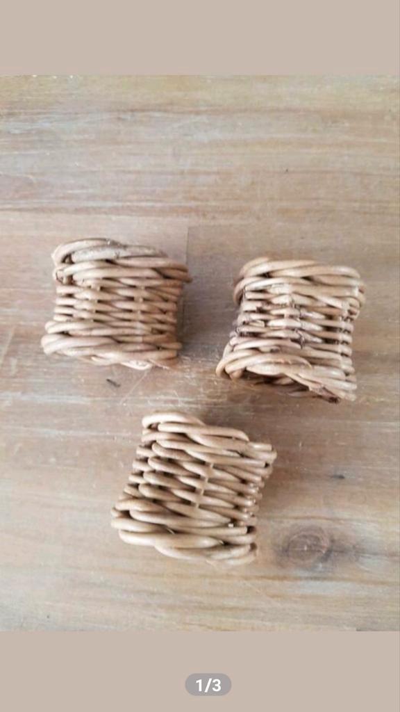 Riviera maison😊3 rattan servetringen voor 5 euro, Huis en Inrichting, Keuken | Servies, Zo goed als nieuw, Overige typen, Overige stijlen