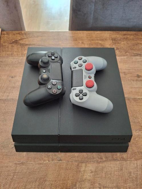 Playstation 4 , 2 controllers en spellen, Spelcomputers en Games, Spelcomputers | Sony PlayStation 4, Gebruikt, Slim, Met 1 controller