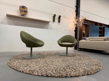 2 Nieuw Artifort Shark Lounge Draaifauteuils Groen stoel beschikbaar voor biedingen