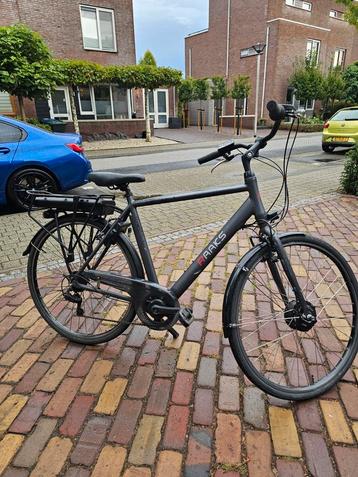 Elektrische heren fiets raaks beschikbaar voor biedingen