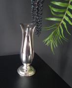Vaasje van gerookt glas Vintage jaren '70 metalen tulpenblad, Ophalen of Verzenden