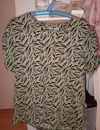 Groene blouse met print, Kleding | Dames, Maat 42/44 (L), Ophalen of Verzenden, Korte mouw, Groen