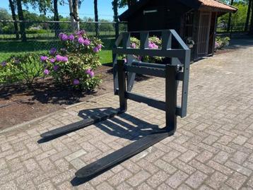 Manitou 3,5 tons FEM palletvorken / vorkenset / lepels vorke beschikbaar voor biedingen