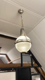Hanglamp glazen bol met zilveren details, Huis en Inrichting, Ophalen, Zo goed als nieuw, Glas, 50 tot 75 cm